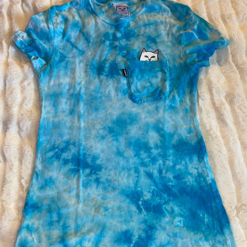 Tee shirt